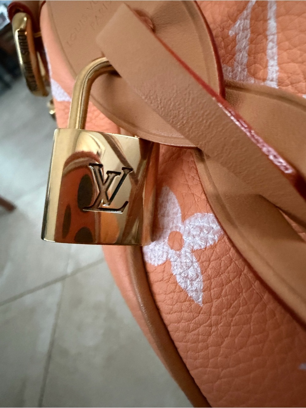 Louis Vuitton Summer Peach limited edition Monogram P9 Pharrell 40 ❌❌SOLD❌❌ - Picture 16 of 17